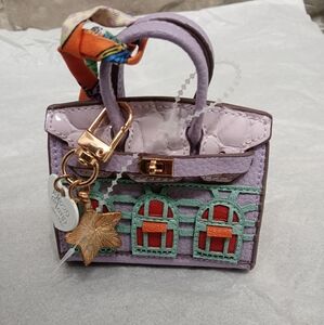 Miniature coin purse/keychain